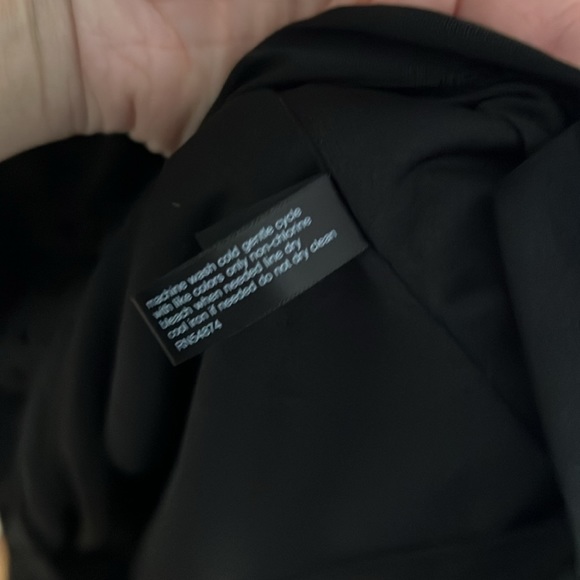 Black polka dot dress - Limited - new with tags - Picture 10 of 10